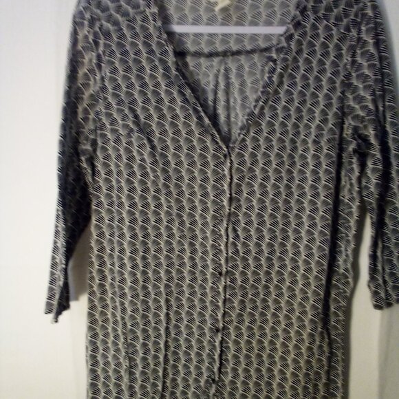 H & M Tunic Top Women M 3/4 Sleeve Button Up Pattern Black White - Picture 5 of 16